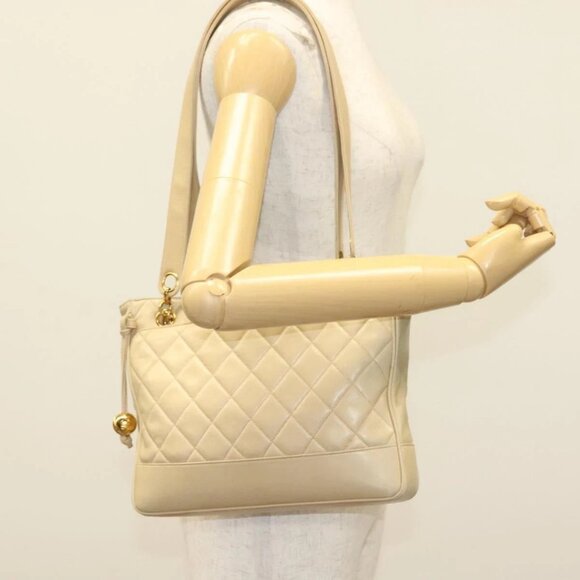 CHANEL Matelasse Chain Shoulder Bag Lamb Skin Beige Gold CC Auth - Picture 1 of 16